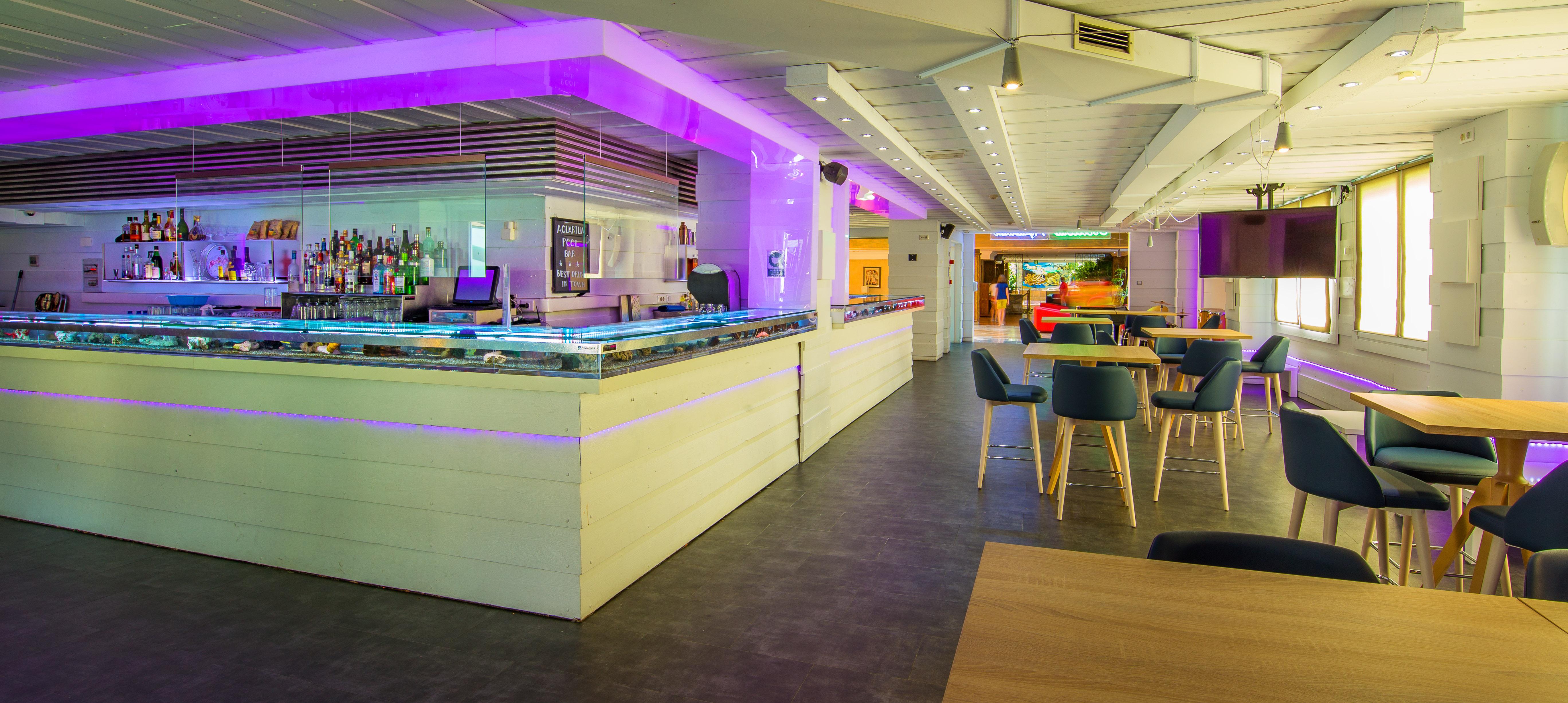Hotel Spa Diana Parc Arinsal Esterno foto The bar at the 1000 Mile Hotel